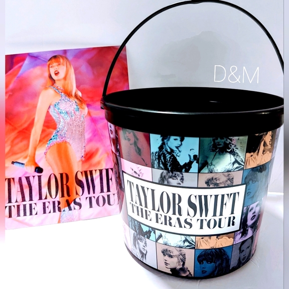 Taylor Swift Eras Tour Movie AMC Exclusive Black Plastic Popcorn Bucket - Picture 1 of 2